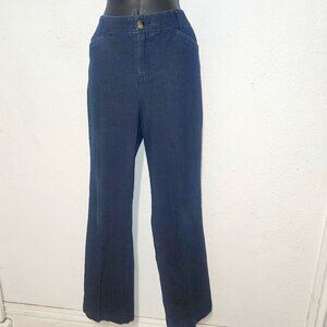 Christopher & Banks Ladie's Jeans w/ comfort waist, size 8. 34" Waist